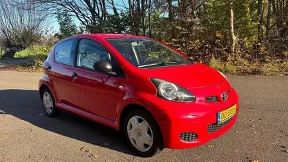 Occasion 2011 Toyota Aygo Hatchback | € 1.950 (Eerlijke prijs)