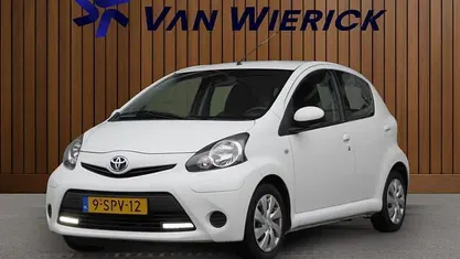 Occasion Toyota Aygo 68 PK (50 kW) 2013 Wit Hatchback