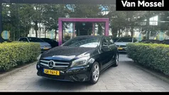 Zwart Gebruikt 2015 Mercedes A180 Ambition Hatchback | € 16.900 (Eerlijke prijs)