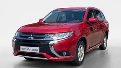 Rood Gebruikt 2015 Mitsubishi Outlander Edition SUV | € 13.440 (Eerlijke prijs)