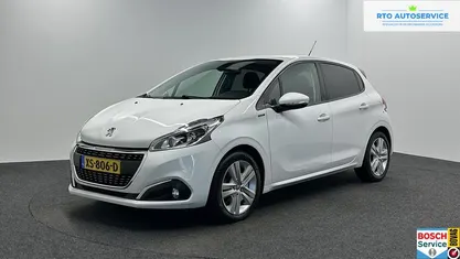 Wit Occasion 2019 Peugeot 208 Active Hatchback | € 8.000 (Eerlijke prijs)