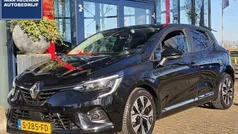Gebruikt 2023 Renault Clio V Evolution Hatchback | € 16.890 (Eerlijke prijs)