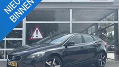 Zwart Gebruikt 2015 Volvo V40 Business Edition Stationwagen | € 6.499 (Eerlijke prijs)