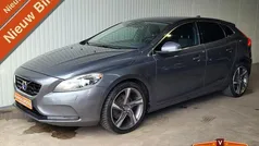 Grijs Gebruikt 2012 Volvo V40 Momentum Stationwagen | € 8.995 (Goede deal)