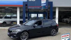 Zwart Gebruikt 2020 BMW 118 Executive Hatchback | € 20.950 (Eerlijke prijs)
