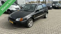 Zwart Gebruikt 1998 Toyota Starlet Hatchback | € 1.250 (Eerlijke prijs)