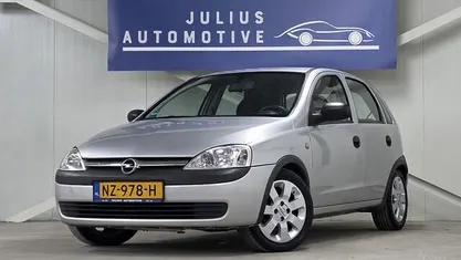 Occasion Opel Corsa Essentia 75 PK (55 kW) 2004 Hatchback