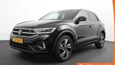 Zwart Gebruikt 2023 VW T-Roc R-line SUV | € 33.430 (Eerlijke prijs)