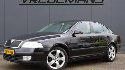 Gebruikt 2006 Skoda Octavia Elegance Hatchback | € 1.750 (Goede deal)