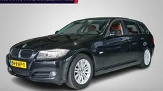 Zwart Gebruikt 2011 BMW 318 Luxury Line Stationwagen | € 6.995 (Eerlijke prijs)