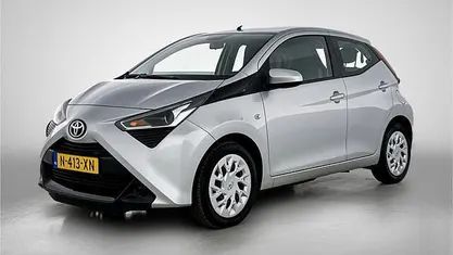 Occasion 2022 Toyota Aygo X-play Hatchback | € 13.900 (Eerlijke prijs)