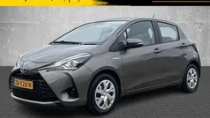 Grijs Gebruikt 2019 Toyota Yaris Hybrid Active Hatchback | € 15.950 (Eerlijke prijs)