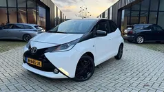 Gebruikt 2017 Toyota Aygo X-play Hatchback | € 10.999 (Eerlijke prijs)