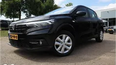 Zwart Gebruikt 2021 Dacia Sandero Comfort Hatchback | € 16.750 (Eerlijke prijs)