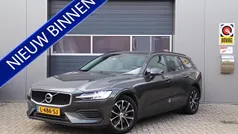 Grijs Gebruikt 2021 Volvo V60 Momentum Stationwagen | € 19.995 (Super prijs)