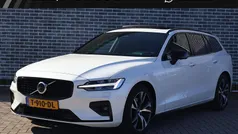Wit Gebruikt 2023 Volvo V60 Plus Stationwagen | € 37.694 (Eerlijke prijs)