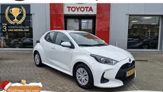 Gebruikt 2022 Toyota Yaris Hybrid Active Hatchback | € 21.749 (Eerlijke prijs)