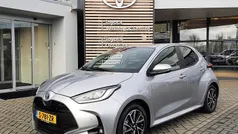 Gebruikt 2023 Toyota Yaris Hybrid Style Hatchback | € 21.640 (Eerlijke prijs)