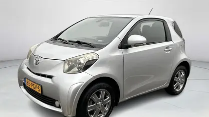 Gebruikt 2011 Toyota iQ Hatchback | € 6.945 (Eerlijke prijs)