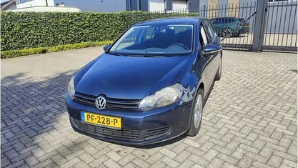 Blauw Gebruikt 2009 VW Golf VI Hatchback | € 3.995 (Eerlijke prijs)