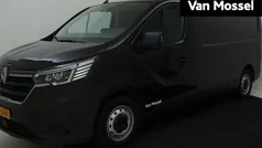 Zwart Gebruikt 2024 Renault Trafic Van | € 23.940 (Eerlijke prijs)