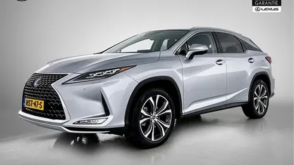 Grijs Occasion 2022 Lexus RX450h Luxury Line SUV | € 53.750 (Goede deal)