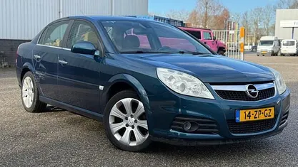 Occasion 2008 Opel Vectra Executive Sedan | € 2.150 (Goede deal)