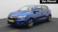 Blauw Gebruikt 2024 Dacia Sandero Expression Hatchback | € 17.925 (Eerlijke prijs)