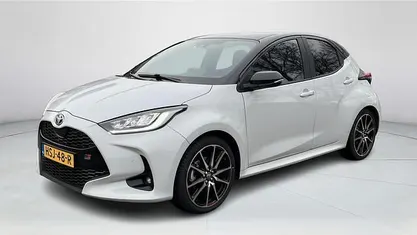 Occasion Toyota Yaris Premium 116 PK (85 kW) 2022 Grijs Hatchback