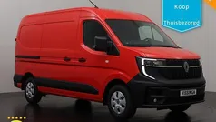Rood Nieuw 2025 Renault Master Van | € 44.725 (Super prijs)