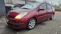 Rood Gebruikt 2004 Toyota Prius Hatchback | € 2.750 (Eerlijke prijs)