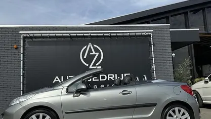 Grijs Occasion 2009 Peugeot 207 CC Sport Cabriolet | € 3.999 (Eerlijke prijs)