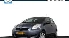 Blauw Gebruikt 2010 Toyota Yaris Hatchback | € 8.345 (Eerlijke prijs)