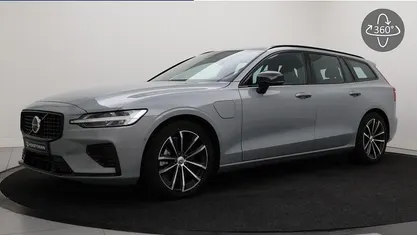 Occasion 2025 Volvo V60 Plus Stationwagen | € 42.900 (Eerlijke prijs)