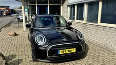 Gebruikt 2023 Mini Cooper Classic Hatchback | € 26.450 (Eerlijke prijs)