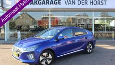 Blauw Gebruikt 2021 Hyundai Ioniq Premium Sedan | € 19.450 (Eerlijke prijs)