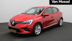 Rood Gebruikt 2021 Renault Clio V Zen Hatchback | € 15.445 (Goede deal)