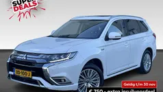 Wit Gebruikt 2018 Mitsubishi Outlander P-HEV Intense+ SUV | € 20.430 (Eerlijke prijs)