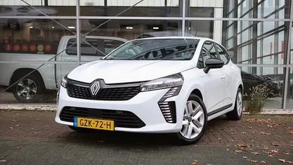 Gebruikt 2024 Renault Clio V Hatchback | € 21.950 (Eerlijke prijs)