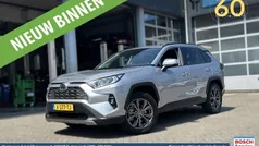 Grijs Gebruikt 2022 Toyota RAV4 Hybrid Style SUV | € 34.950 (Goede deal)