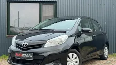 Zwart Gebruikt 2012 Toyota Yaris Comfort Hatchback | € 5.850 (Eerlijke prijs)