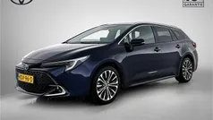 Blauw Gebruikt 2025 Toyota Corolla Hybrid Stationwagen | € 33.950 (Eerlijke prijs)