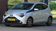 Grijs Gebruikt 2019 Toyota Aygo X-play Hatchback | € 10.250 (Eerlijke prijs)
