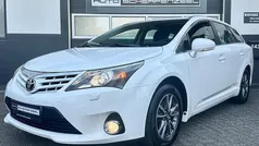 Wit Gebruikt 2013 Toyota Avensis Business Edition Stationwagen | € 9.975 (Eerlijke prijs)