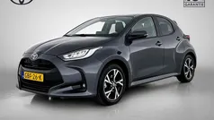 Grijs Gebruikt 2024 Toyota Yaris Hybrid Edition Hatchback | € 23.950 (Eerlijke prijs)
