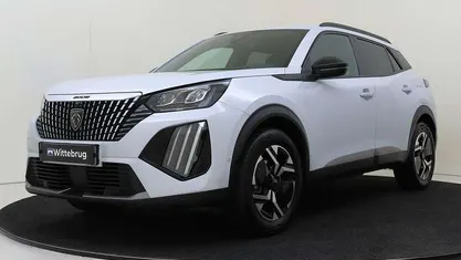 Wit Gebruikt 2024 Peugeot 2008 Allure SUV | € 24.425 (Eerlijke prijs)