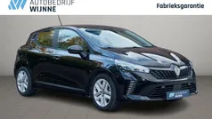 Zwart Gebruikt 2025 Renault Clio V Evolution Hatchback | € 19.950 (Eerlijke prijs)