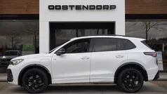 Wit Nieuw 2025 VW Tiguan R-line SUV | € 59.900 (Goede deal)
