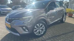 Grijs Gebruikt 2021 Renault Captur Intens SUV | € 19.845 (Eerlijke prijs)