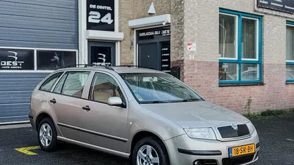 Beige Gebruikt 2006 Skoda Fabia Elegance Stationwagen | € 2.295 (Eerlijke prijs)